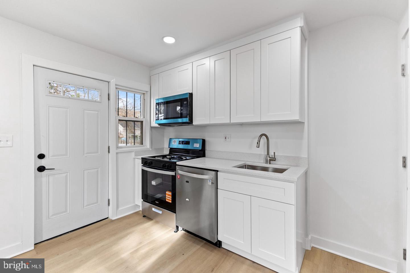 210 62nd Street Northeast Washington, DC 20019 - Photo 8 of 29
