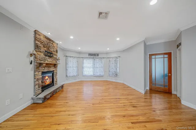 $929,000 | 44 East Margin Road, Ridge, NY 11961