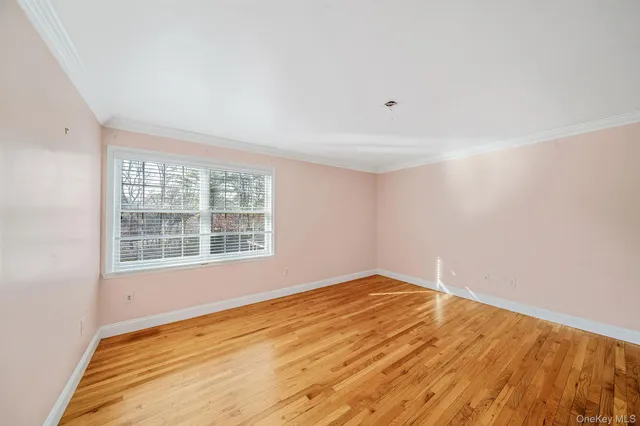 $929,000 | 44 East Margin Road, Ridge, NY 11961