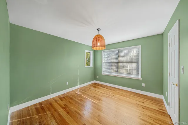 $929,000 | 44 East Margin Road, Ridge, NY 11961