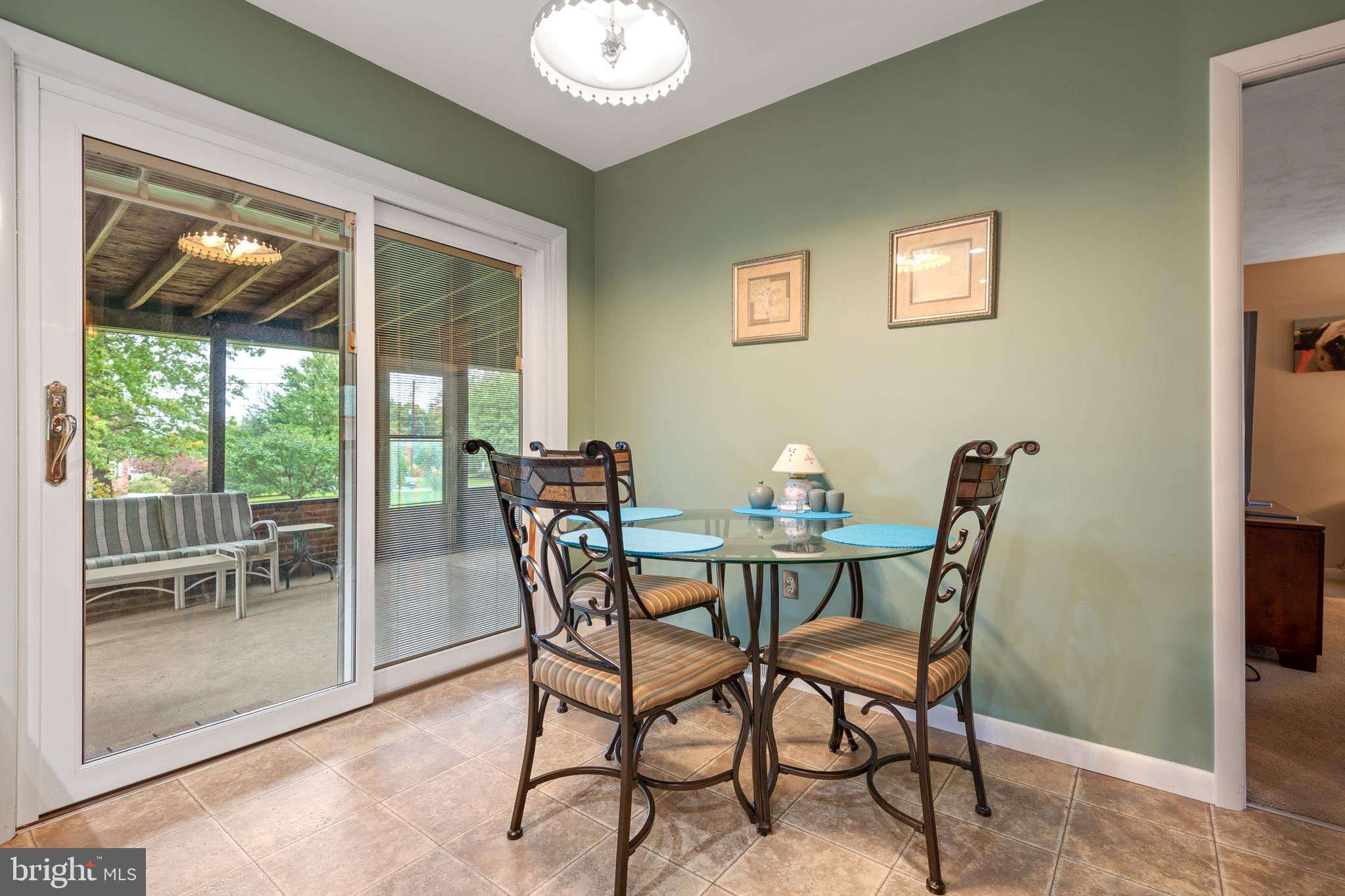 1046 Devonshire Road Lancaster, PA 17601 - Photo 11 of 39