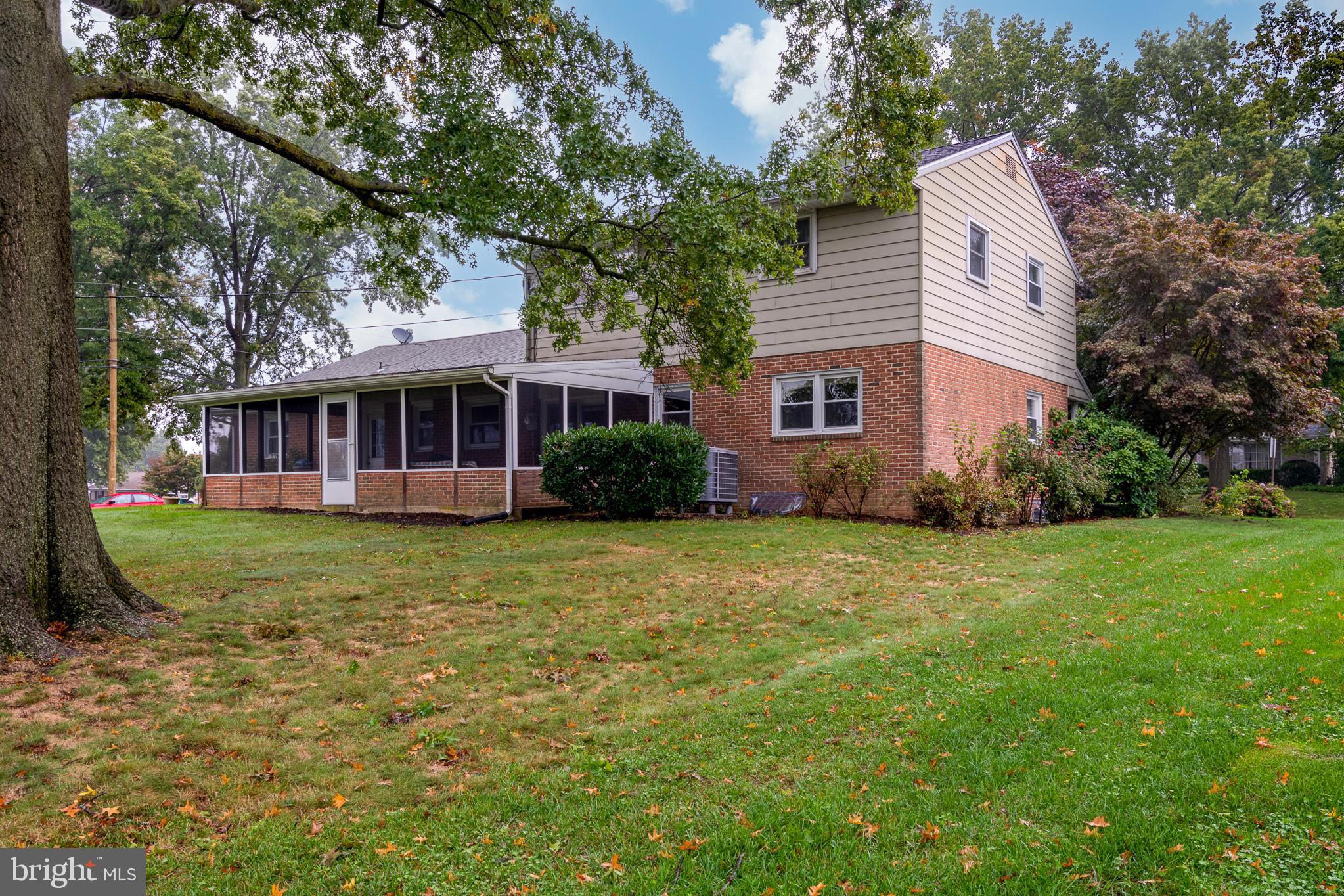 1046 Devonshire Road Lancaster, PA 17601 - Photo 34 of 39