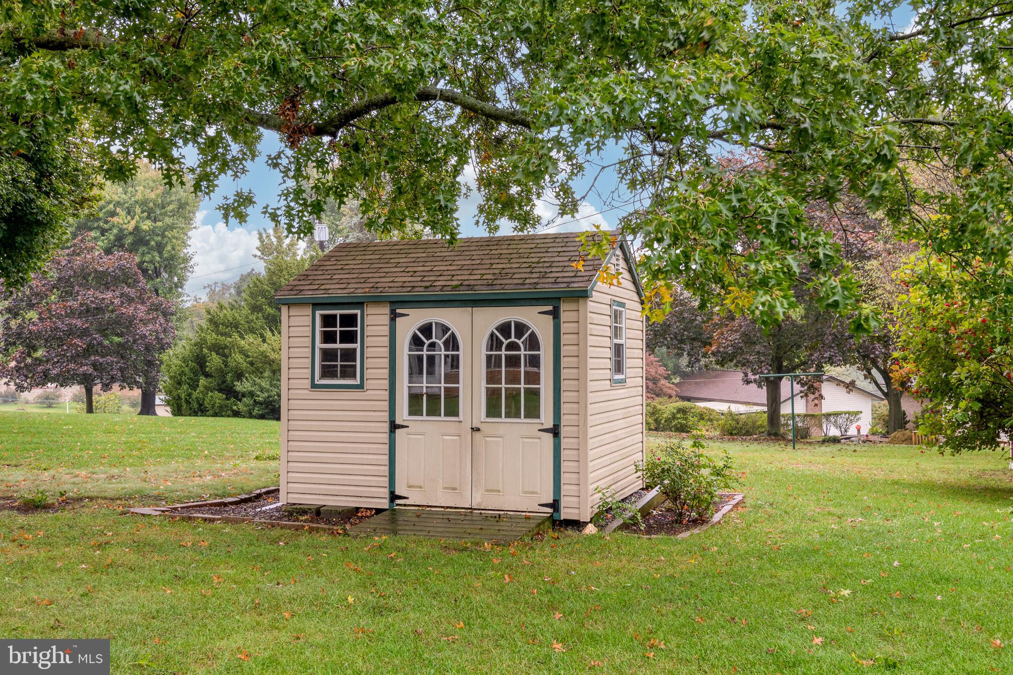 1046 Devonshire Road Lancaster, PA 17601 - Photo 36 of 39