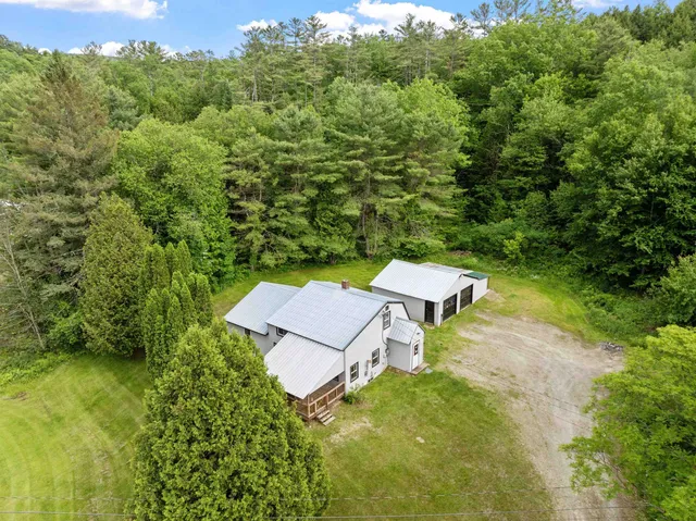 $299,999 | 79 West End Road, Landaff, NH 03585