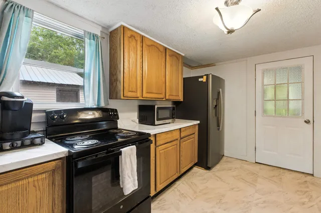 $299,999 | 79 West End Road, Landaff, NH 03585