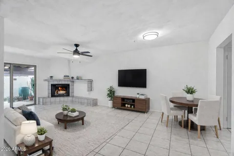 $329,000 | 1138 East Kaler Drive, Phoenix, AZ 85020