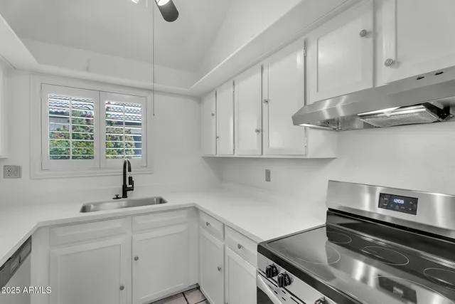 $349,000 | 1138 East Kaler Drive, Phoenix, AZ 85020