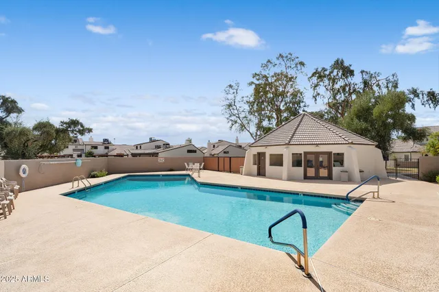 $349,000 | 1138 East Kaler Drive, Phoenix, AZ 85020