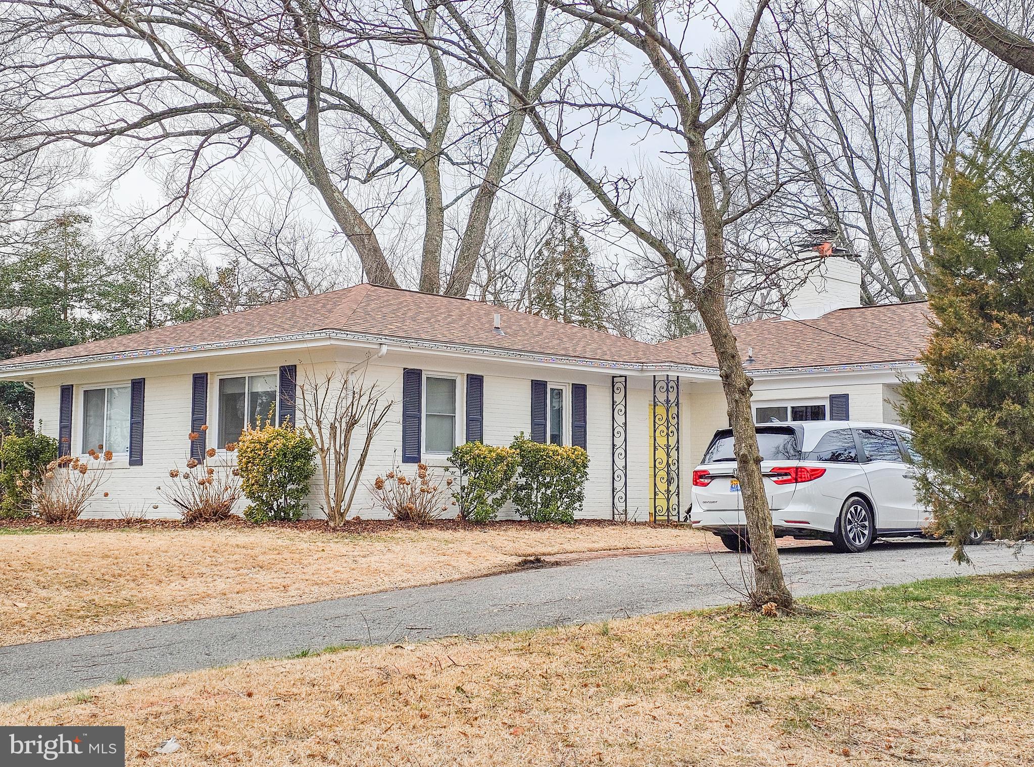 404 Cambridge Road Alexandria, VA 22314 - Photo 1 of 4 404 Cambridge Avenue