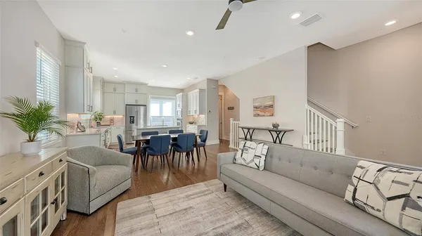 $5,250 | 512 Laurel Park Drive, Sarasota, FL 34236