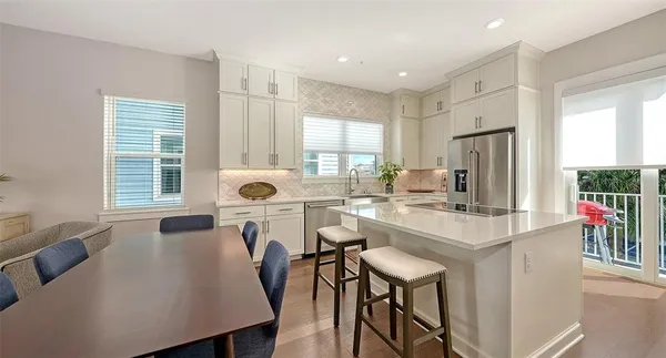 $5,250 | 512 Laurel Park Drive, Sarasota, FL 34236