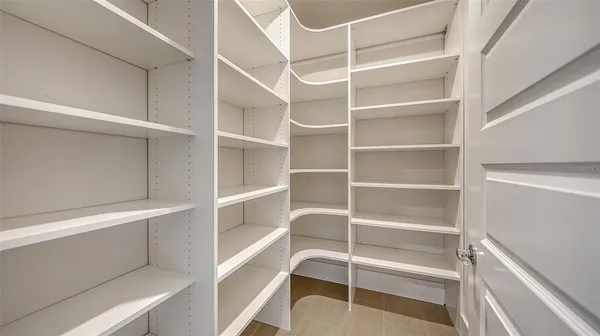 $5,250 | 512 Laurel Park Drive, Sarasota, FL 34236