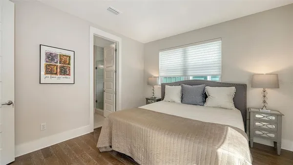 $5,250 | 512 Laurel Park Drive, Sarasota, FL 34236