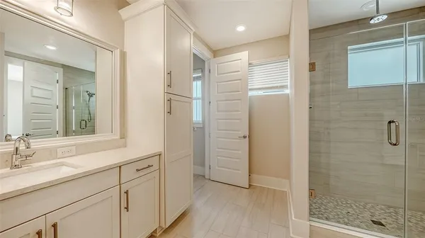 $5,250 | 512 Laurel Park Drive, Sarasota, FL 34236