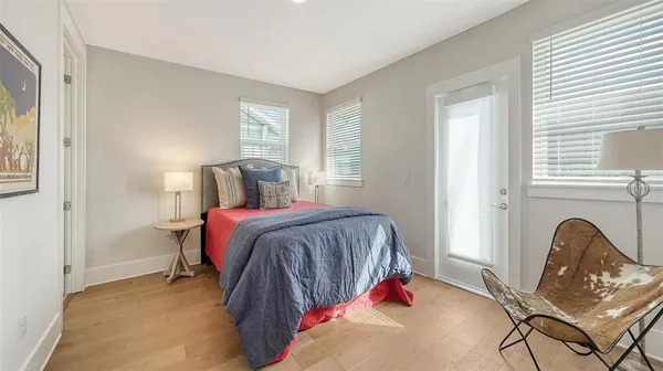 $5,250 | 512 Laurel Park Drive, Sarasota, FL 34236