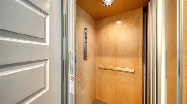 $5,250 | 512 Laurel Park Drive, Sarasota, FL 34236