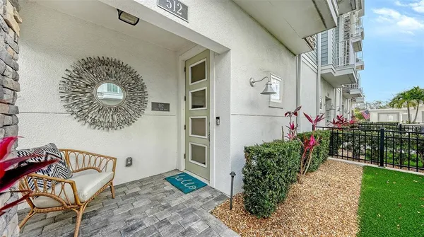 $5,250 | 512 Laurel Park Drive, Sarasota, FL 34236