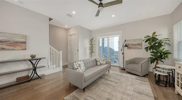 $5,250 | 512 Laurel Park Drive, Sarasota, FL 34236