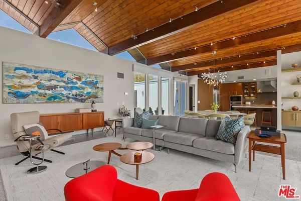 $2,195,000 | 1732 Royal Palm Court, Palm Springs, CA 92262