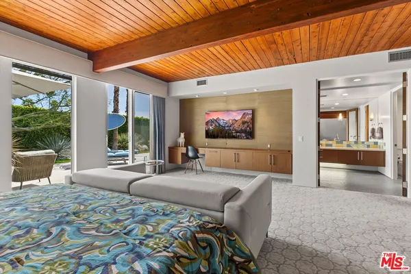 $2,195,000 | 1732 Royal Palm Court, Palm Springs, CA 92262