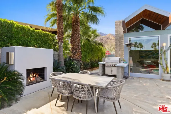 $2,195,000 | 1732 Royal Palm Court, Palm Springs, CA 92262