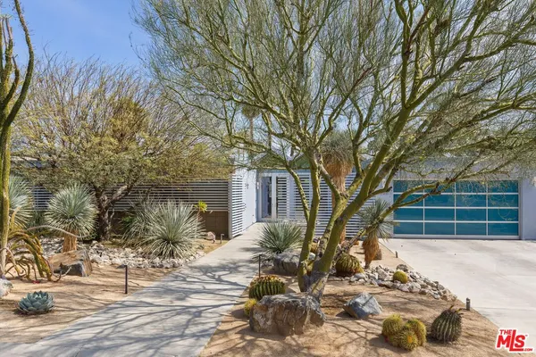 $2,195,000 | 1732 Royal Palm Court, Palm Springs, CA 92262