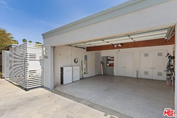 $2,195,000 | 1732 Royal Palm Court, Palm Springs, CA 92262