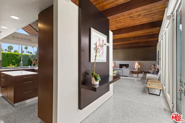 $2,195,000 | 1732 Royal Palm Court, Palm Springs, CA 92262