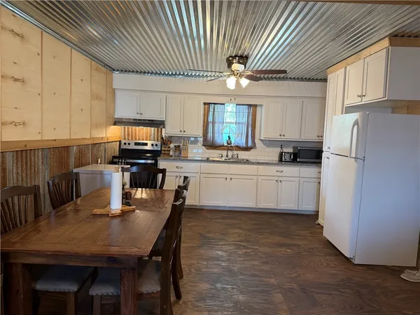 $150,000 | 1503 North Hill Street, Three Rivers, TX 78071