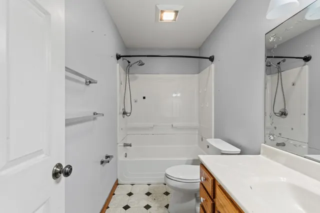 $369,000 | 373 Pond Road, Lewiston, ME 04240