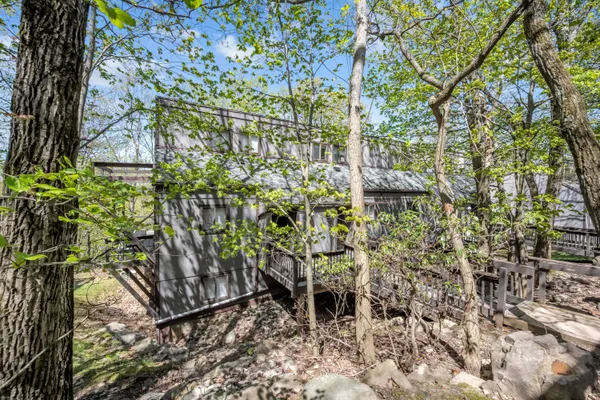 $329,000 | 168 Upper Village Way, Tannersville, PA 18372