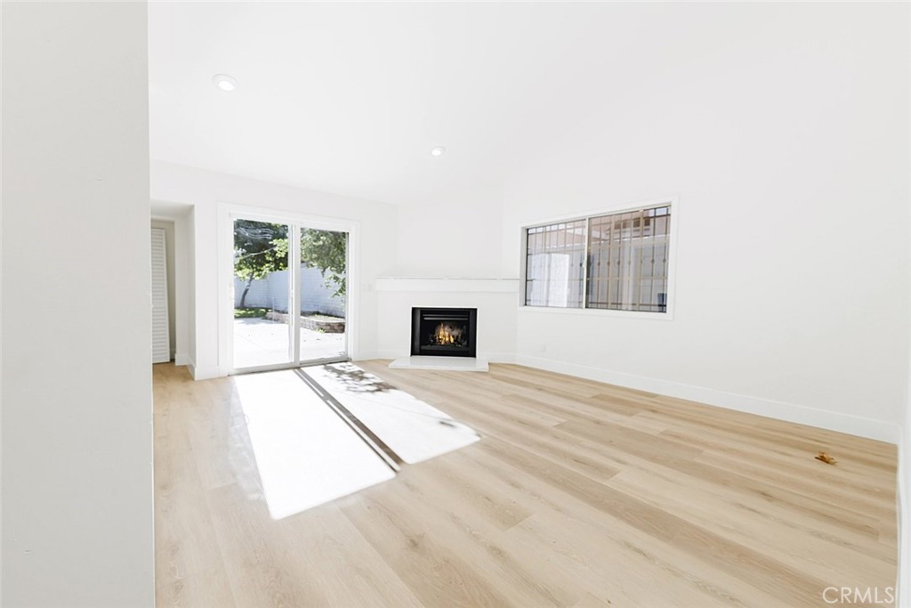 19314 Valerio Street Reseda, CA 91335 - Photo 11 of 55