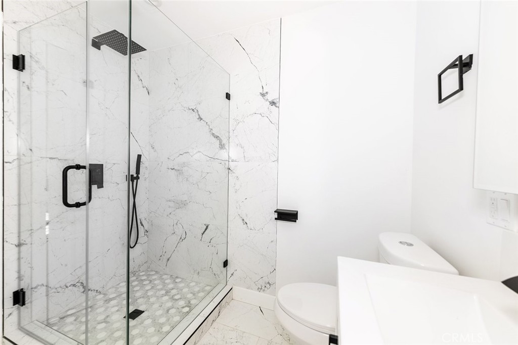 19314 Valerio Street Reseda, CA 91335 - Photo 26 of 55