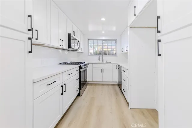 $1,349,000 | 19314 Valerio Street, Reseda, CA 91335