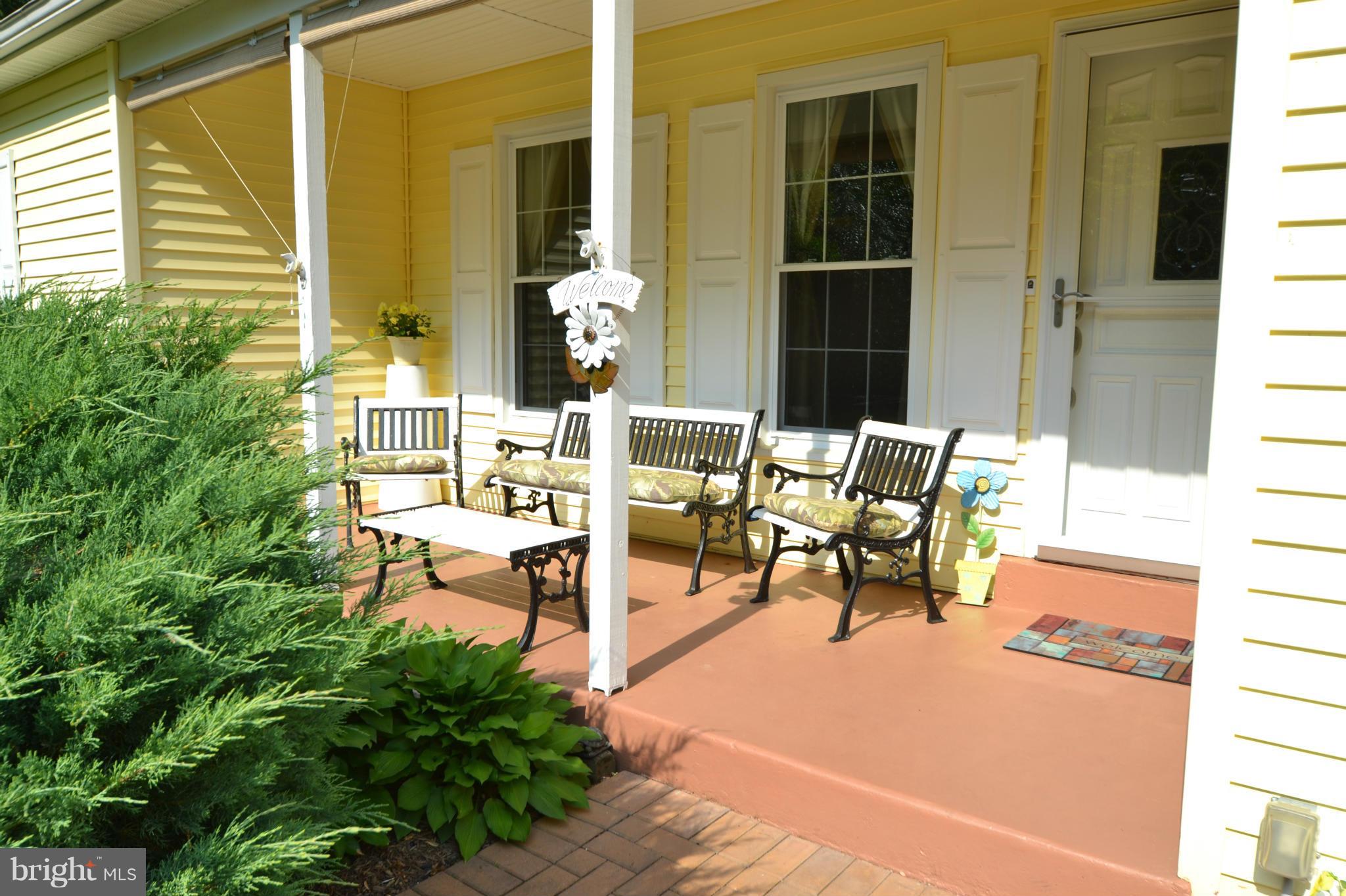 6872 Many Days Columbia, MD 21045 - Photo 2 of 30 Private, covered 17' x 6' Front Porch