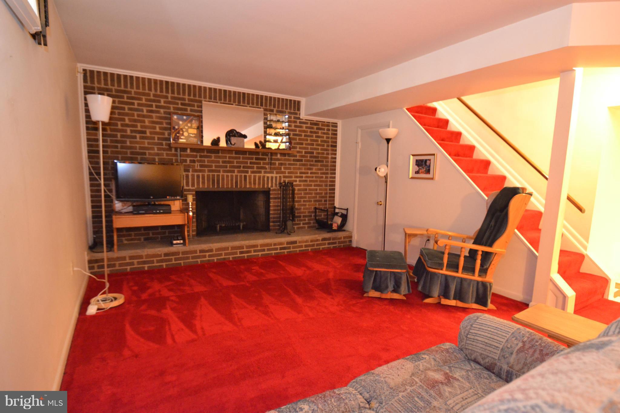 6872 Many Days Columbia, MD 21045 - Photo 24 of 30 Family Room w/fireplace