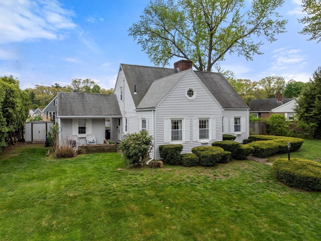 39 Pleasant Street Holyoke, MA 01040 - Photo 26 of 29
