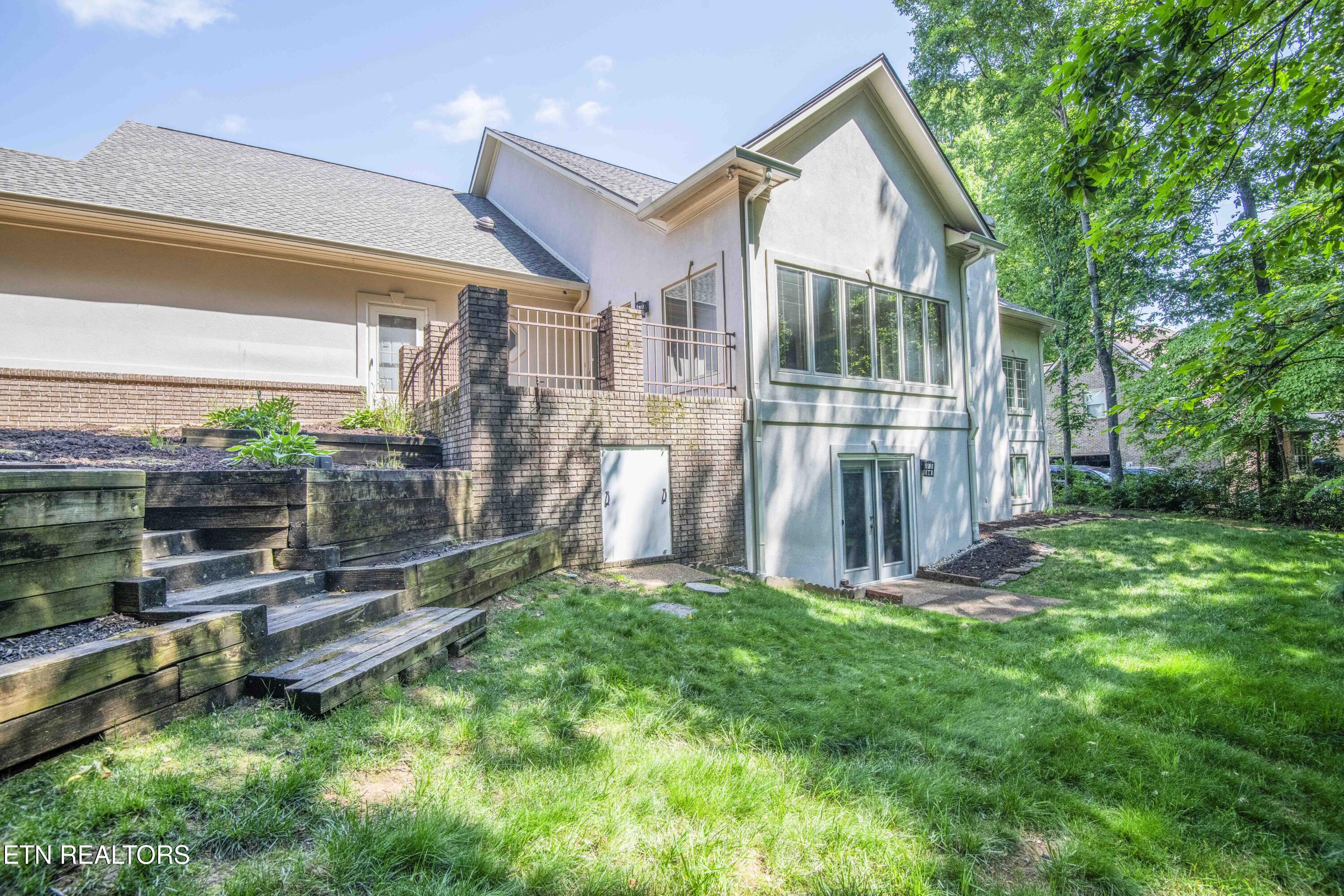197 Whippoorwill Drive Oak Ridge, TN 37830 - Photo 33 of 40 REAR VIEW