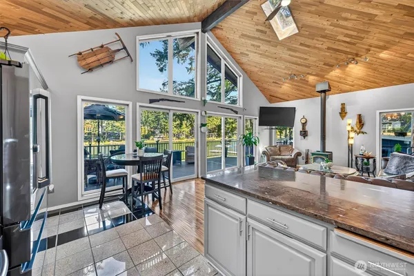 $1,300,000 | 2851 East Mason Lake Drive East, Grapeview, WA 98546