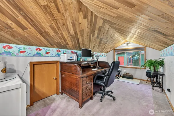 $1,300,000 | 2851 East Mason Lake Drive East, Grapeview, WA 98546