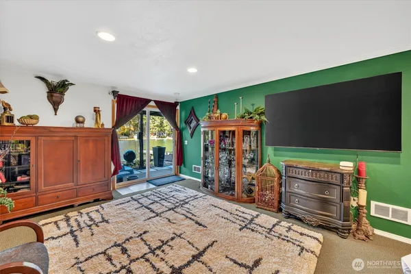 $1,300,000 | 2851 East Mason Lake Drive East, Grapeview, WA 98546