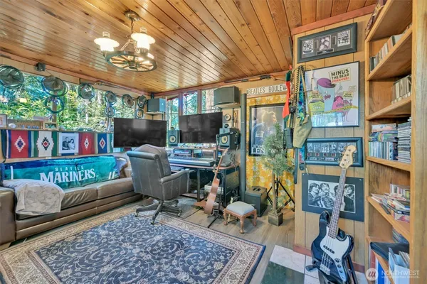 $1,300,000 | 2851 East Mason Lake Drive East, Grapeview, WA 98546