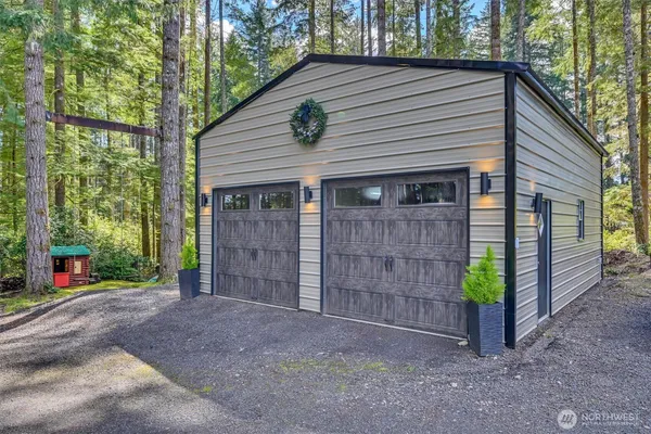 $1,300,000 | 2851 East Mason Lake Drive East, Grapeview, WA 98546