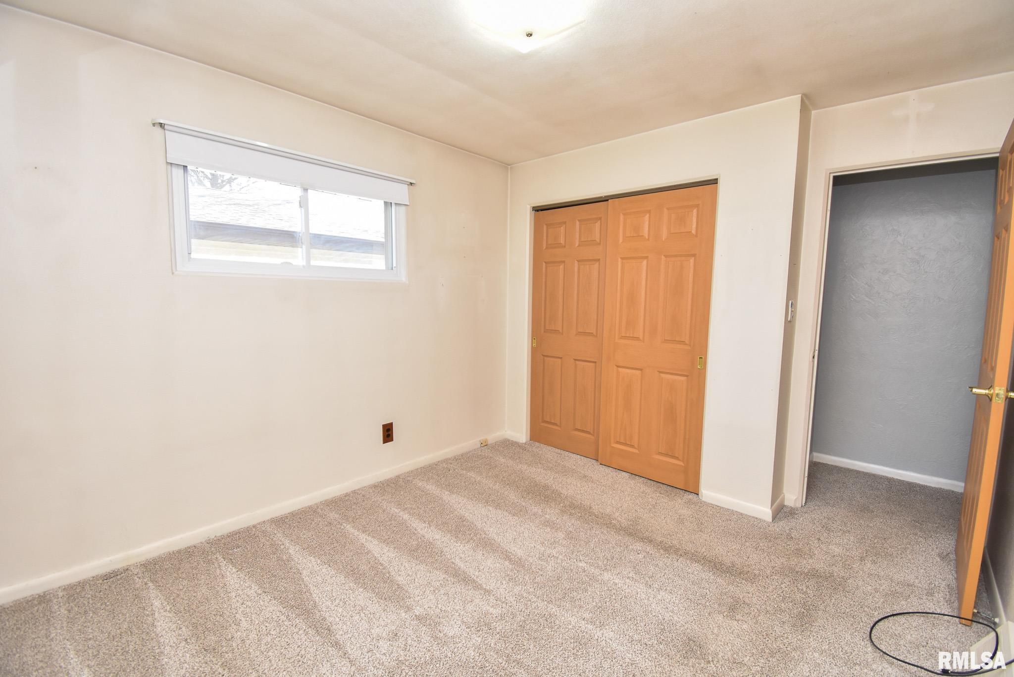 2715 Tiara Strip Peoria, IL 61607 - Photo 20 of 30