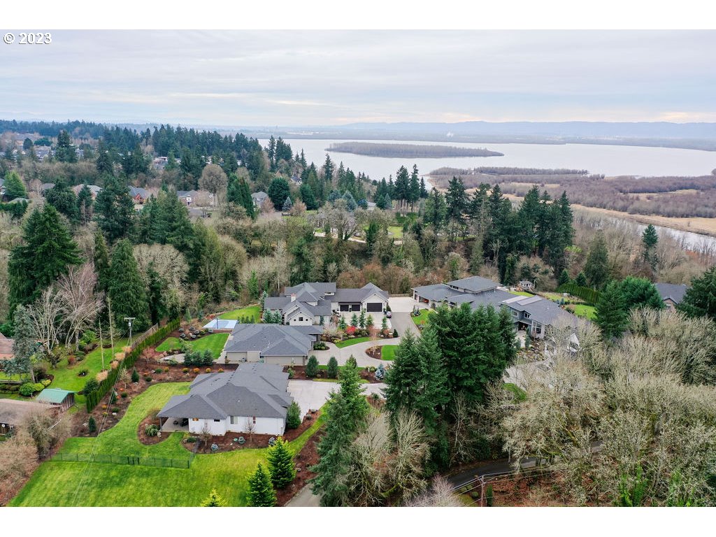 4501 Northwest 122nd Street Vancouver, WA 98685 - Photo 28 of 28 a view of a city and mountain view