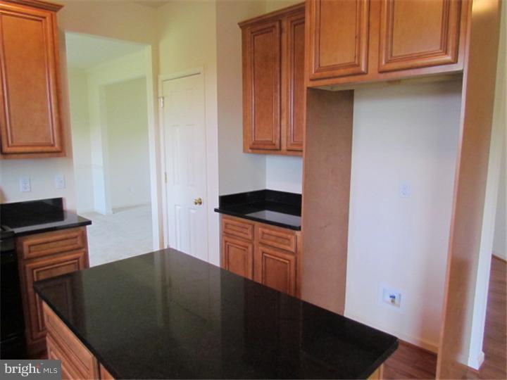 1552 Hidden Valley Road Allentown, PA 18103 - Photo 5 of 25 Gallery Image 5