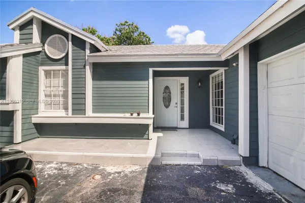 $3,300 | 10135 Southwest 139th Place, Miami, FL 33186
