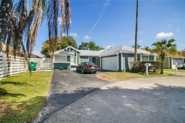 $3,300 | 10135 Southwest 139th Place, Miami, FL 33186