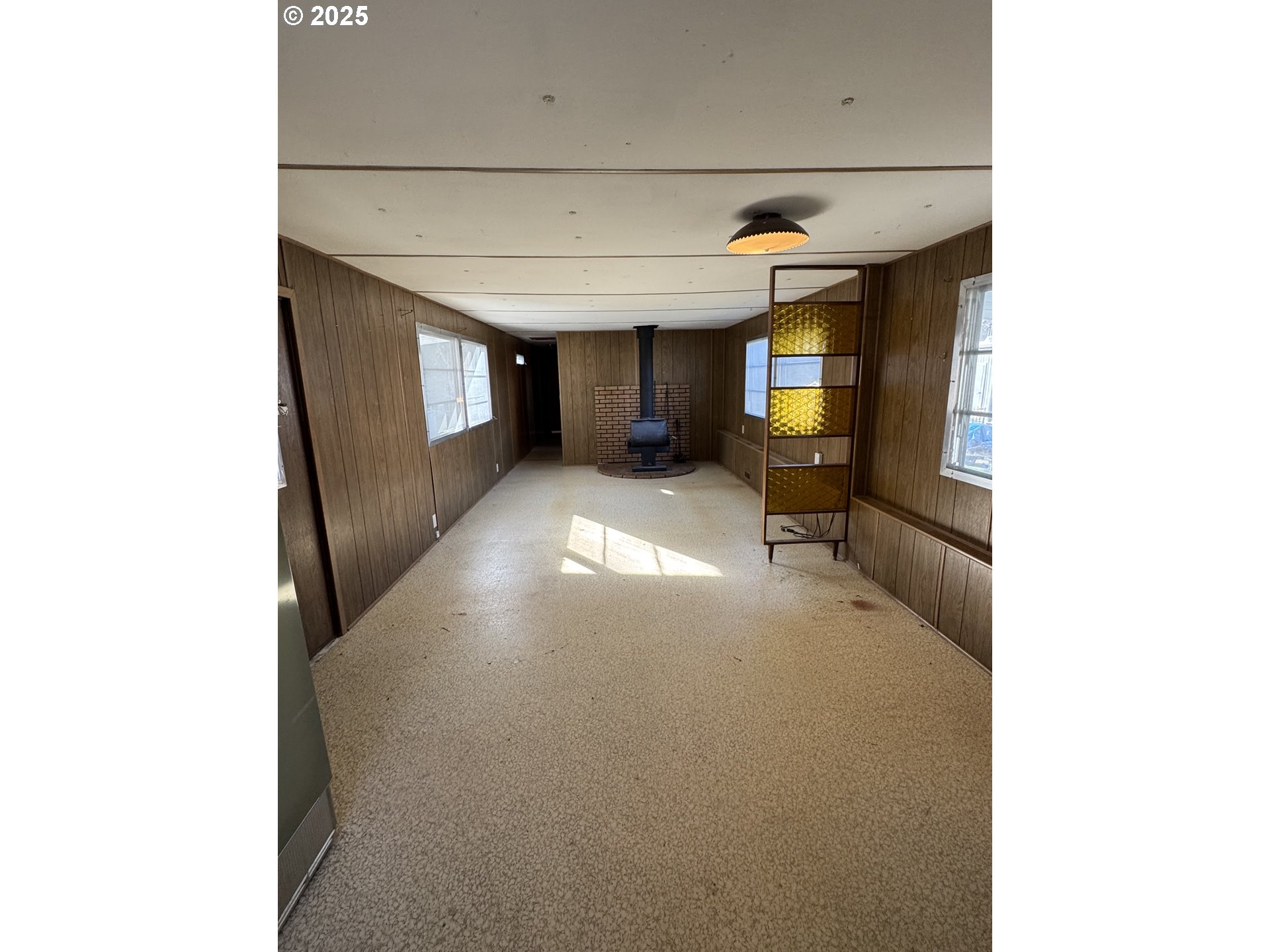 3200 Southeast Palmquist Road, Unit 79 Gresham, OR 97080 - Photo 4 of 13 Living Room