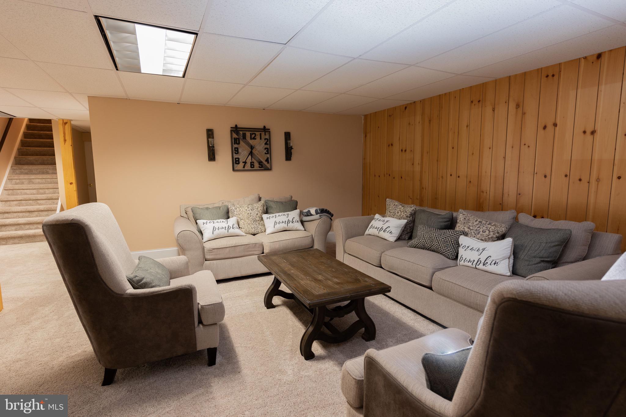 3450 Woodward Road Huntingdon Valley, PA 19006 - Photo 50 of 54 a living room with furniture
